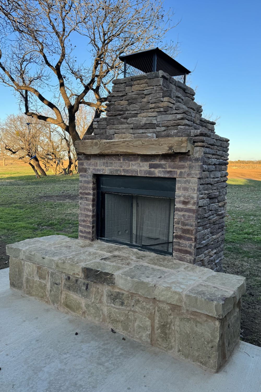 Black Bear Mountain Stone - Stone Veneer - Ledge Stone Tuscany