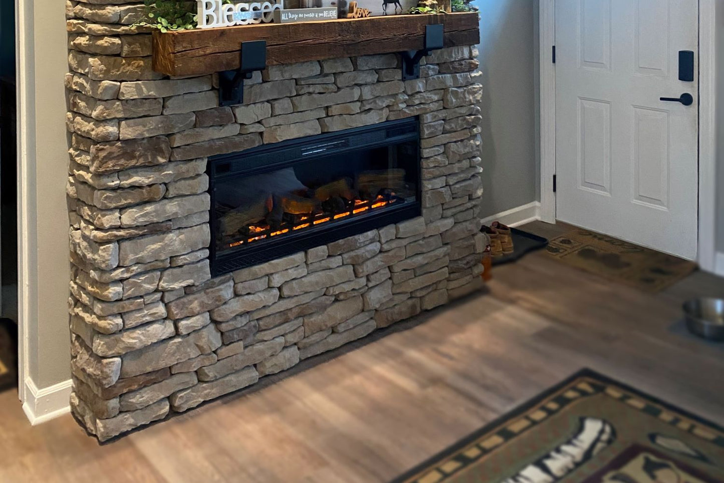 Black Bear Mountain Stone - Stone Veneer - Ledge Stone White Oak