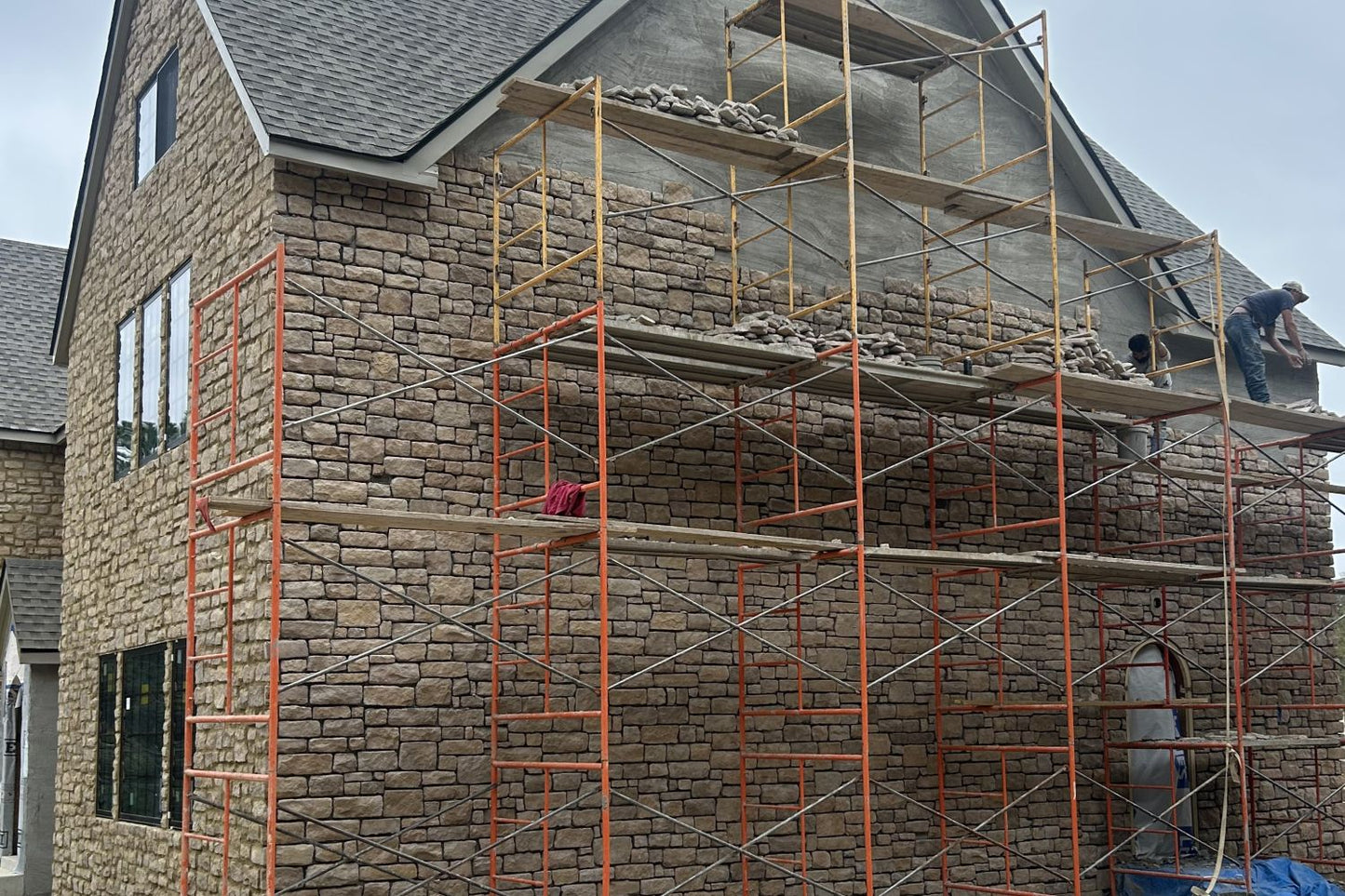 Black Bear Mountain Stone - Stone Veneer - Lime Stone Adaline
