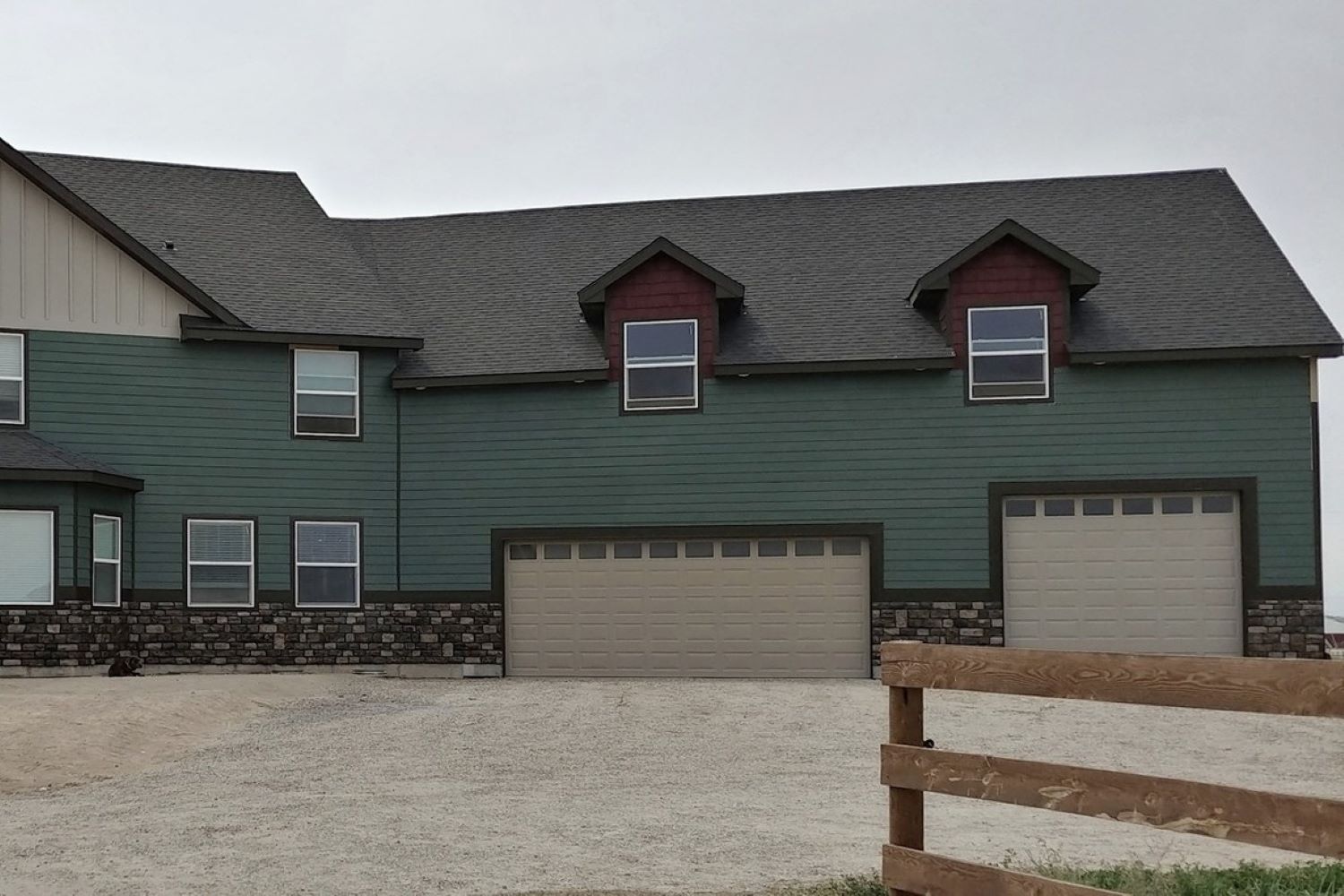 Black Bear Mountain Stone - Stone Veneer - Lime Stone Rustic