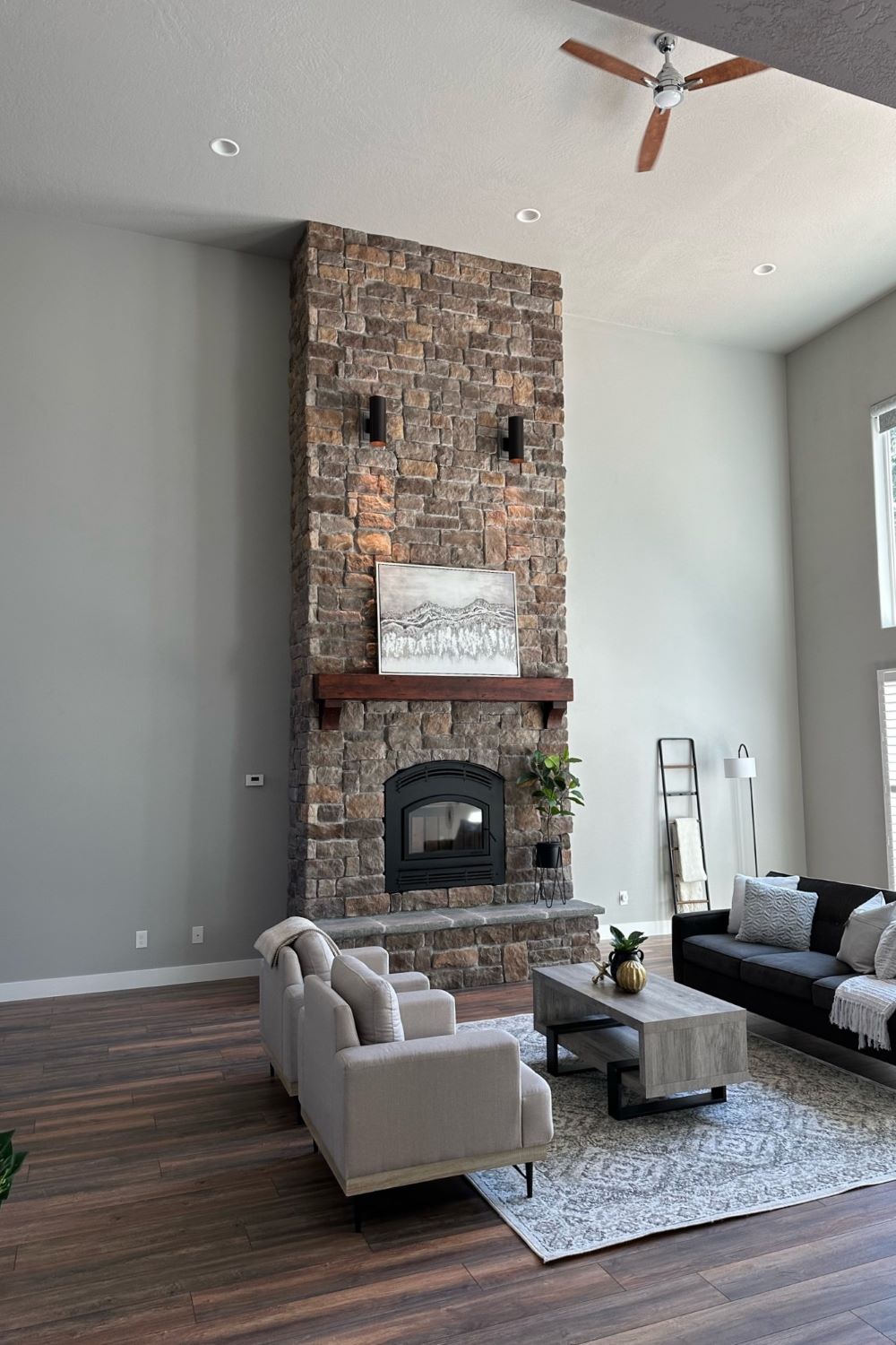Black Bear Mountain Stone - Stone Veneer - Lime Stone Tuscany