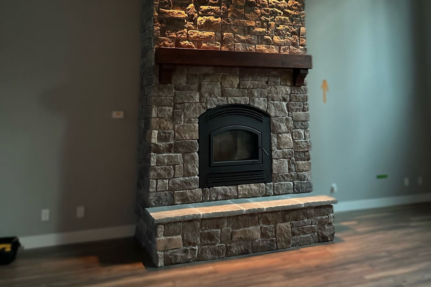 Black Bear Mountain Stone - Stone Veneer - Lime Stone Tuscany