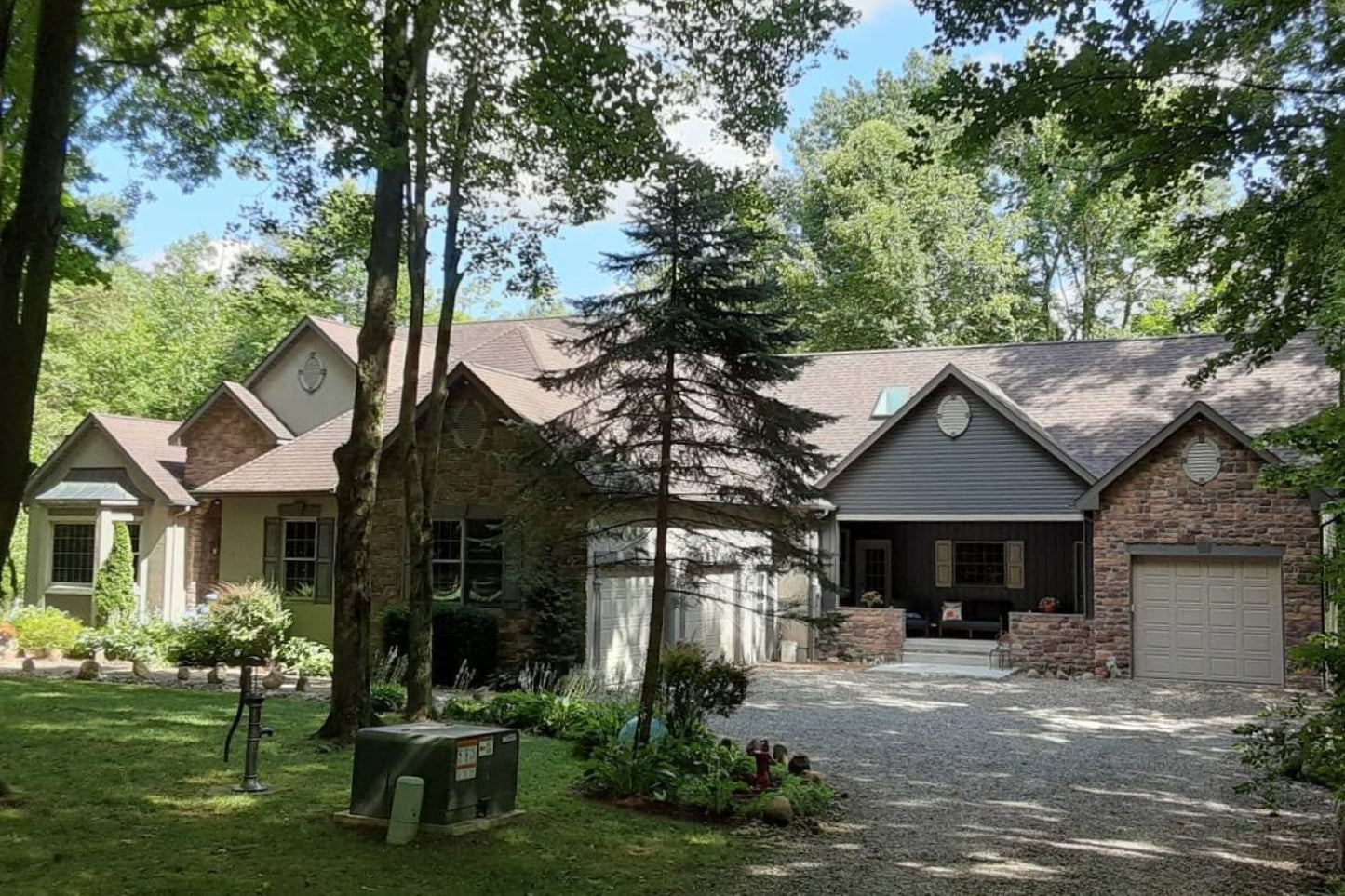 Black Bear Mountain Stone - Stone Veneer - Lime Stone Tuscany