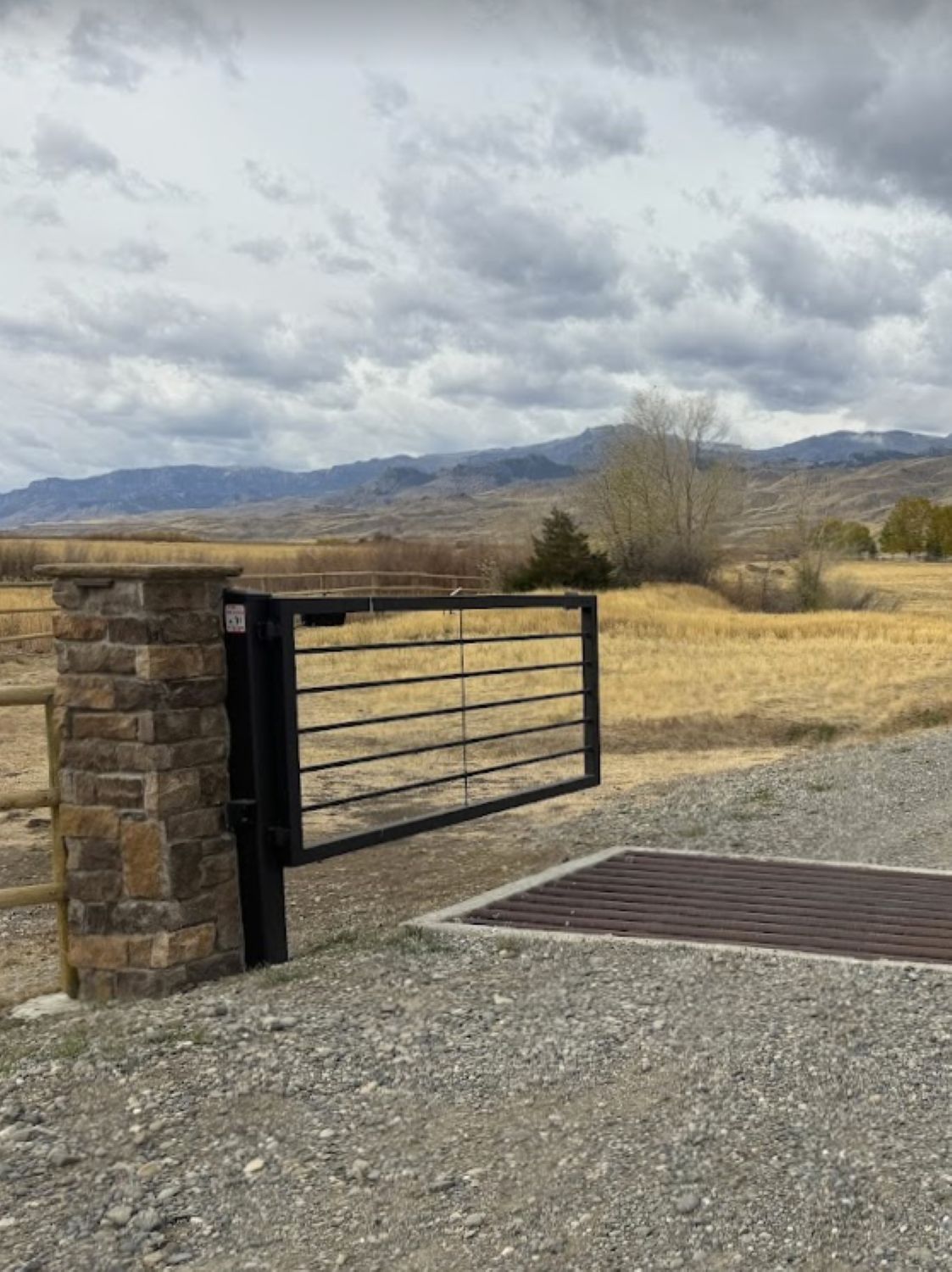 Black Bear Mountain Stone - Stone Veneer - Lime Stone Tuscany