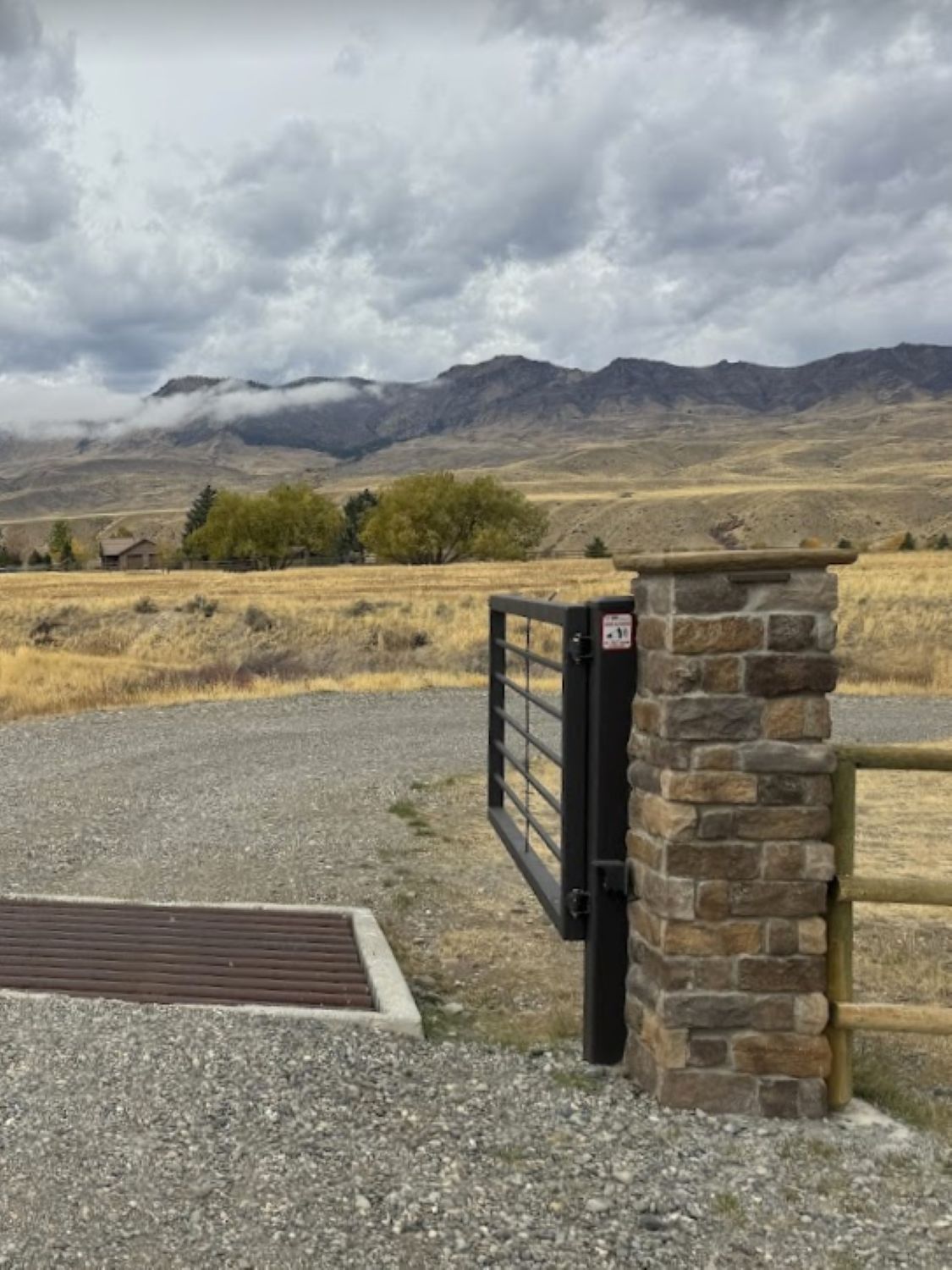 Black Bear Mountain Stone - Stone Veneer - Lime Stone Tuscany