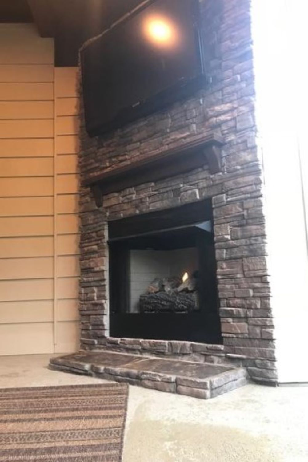 Black Bear Mountain Stone - Stone Veneer - Ready Stack Stone Panel Almond Buff