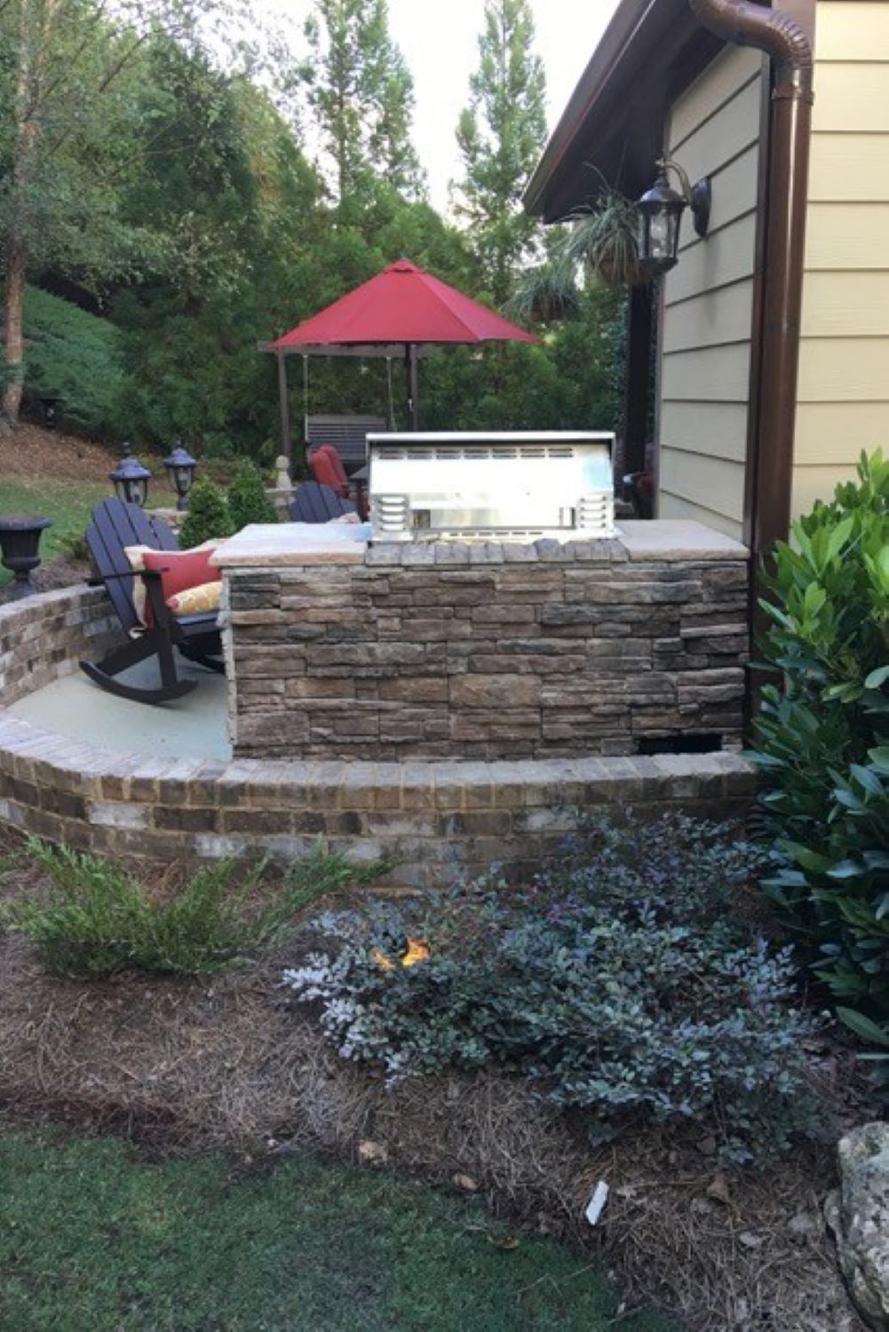 Black Bear Mountain Stone - Stone Veneer - Ready Stack Stone Panel Almond Buff