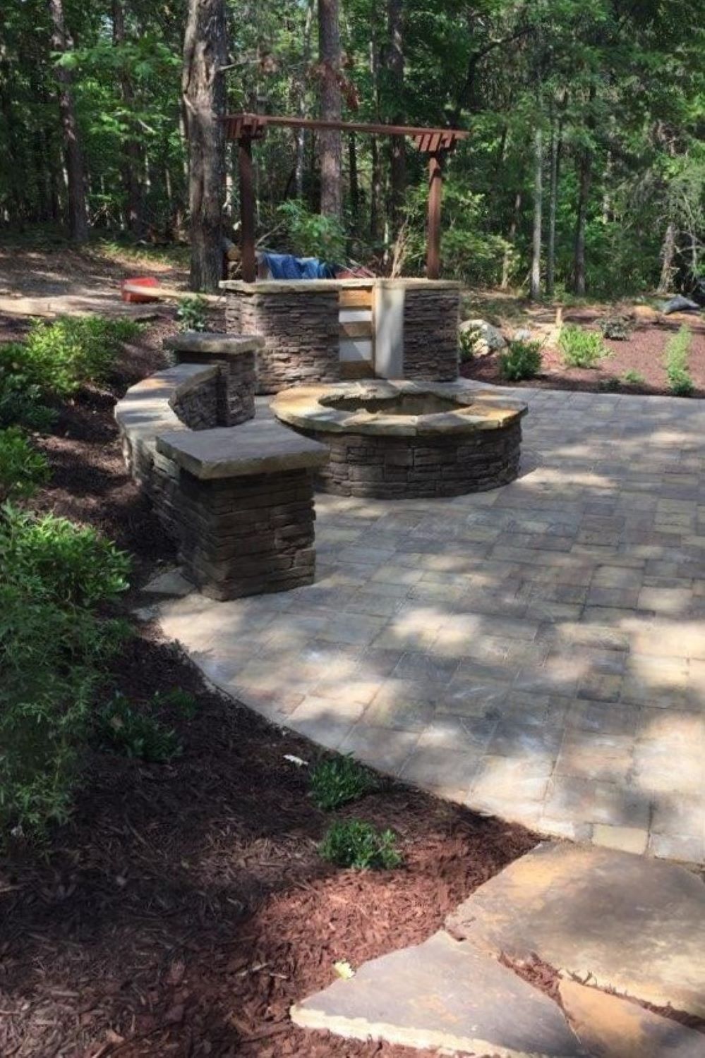 Black Bear Mountain Stone - Stone Veneer - Ready Stack Stone Panel Almond Buff