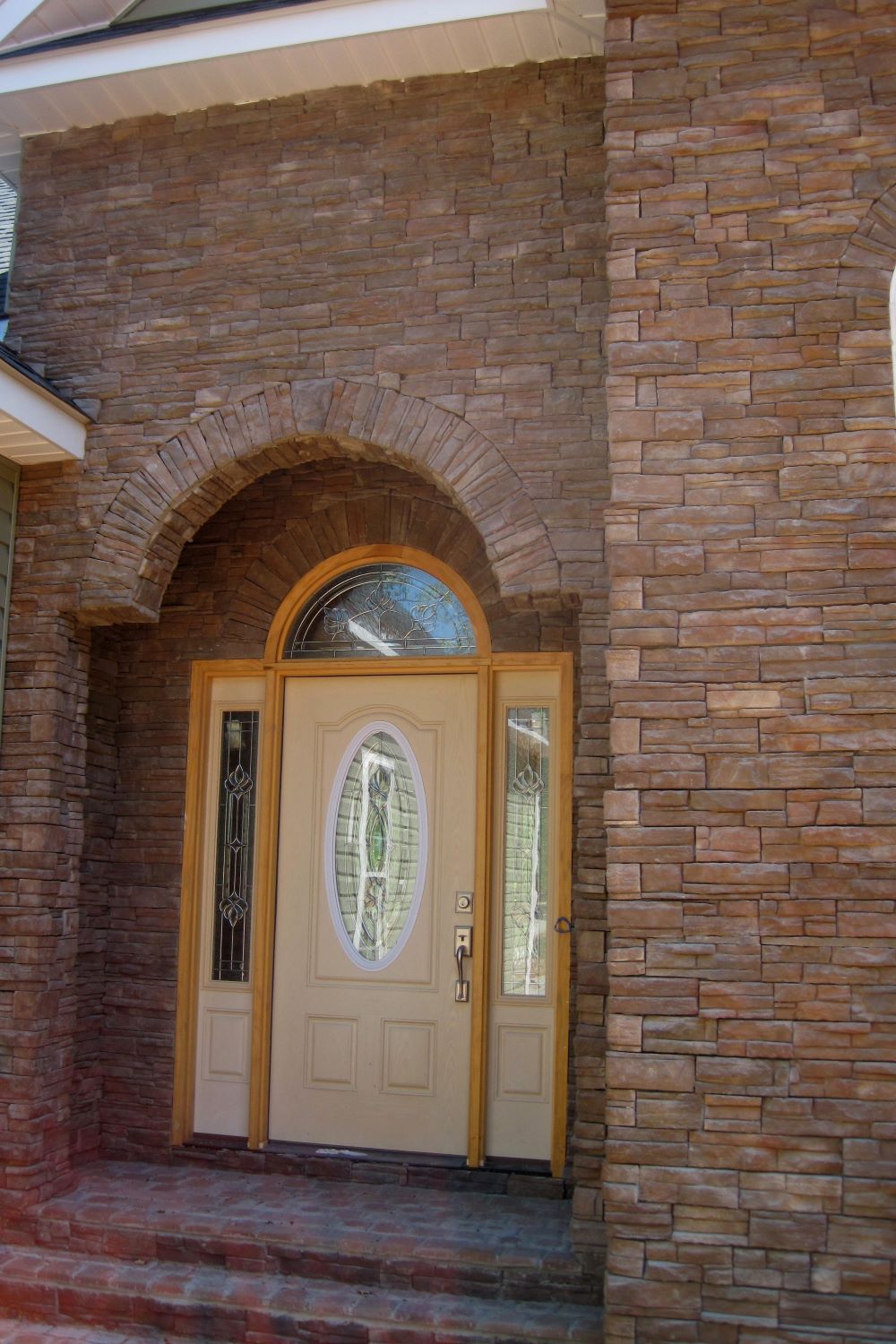 Black Bear Mountain Stone - Stone Veneer - Ready Stack Stone Panel Chardonnay
