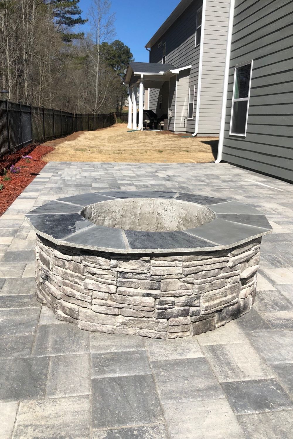 Black Bear Mountain Stone - Stone Veneer - Ready Stack Stone Panel Cool Gray