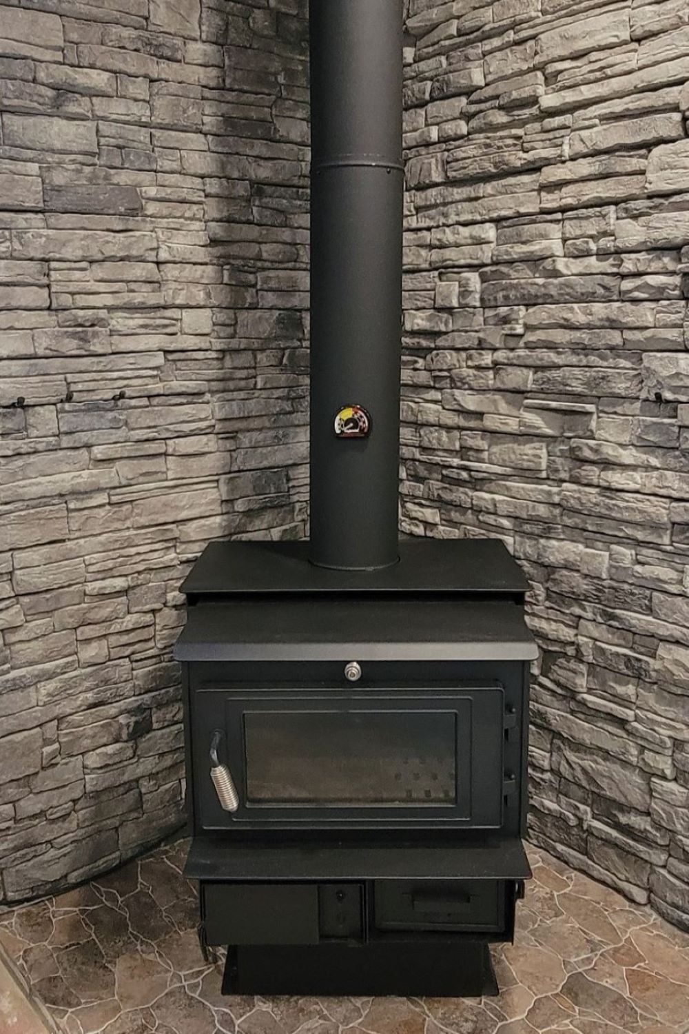 Black Bear Mountain Stone - Stone Veneer - Ready Stack Stone Panel Cool Gray