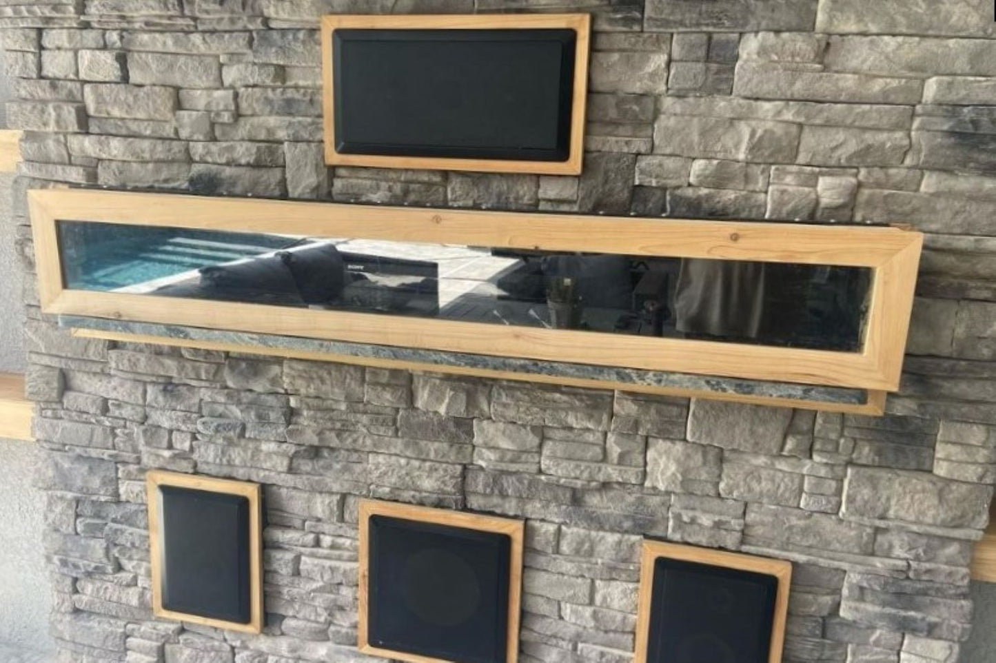 Black Bear Mountain Stone - Stone Veneer - Ready Stack Stone Panel Cool Gray