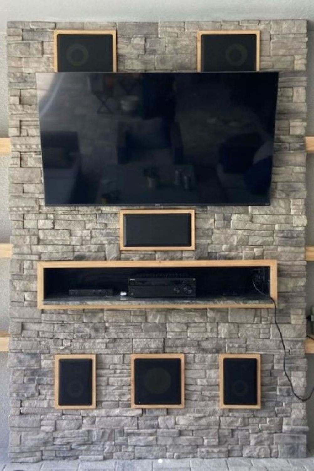 Black Bear Mountain Stone - Stone Veneer - Ready Stack Stone Panel Cool Gray