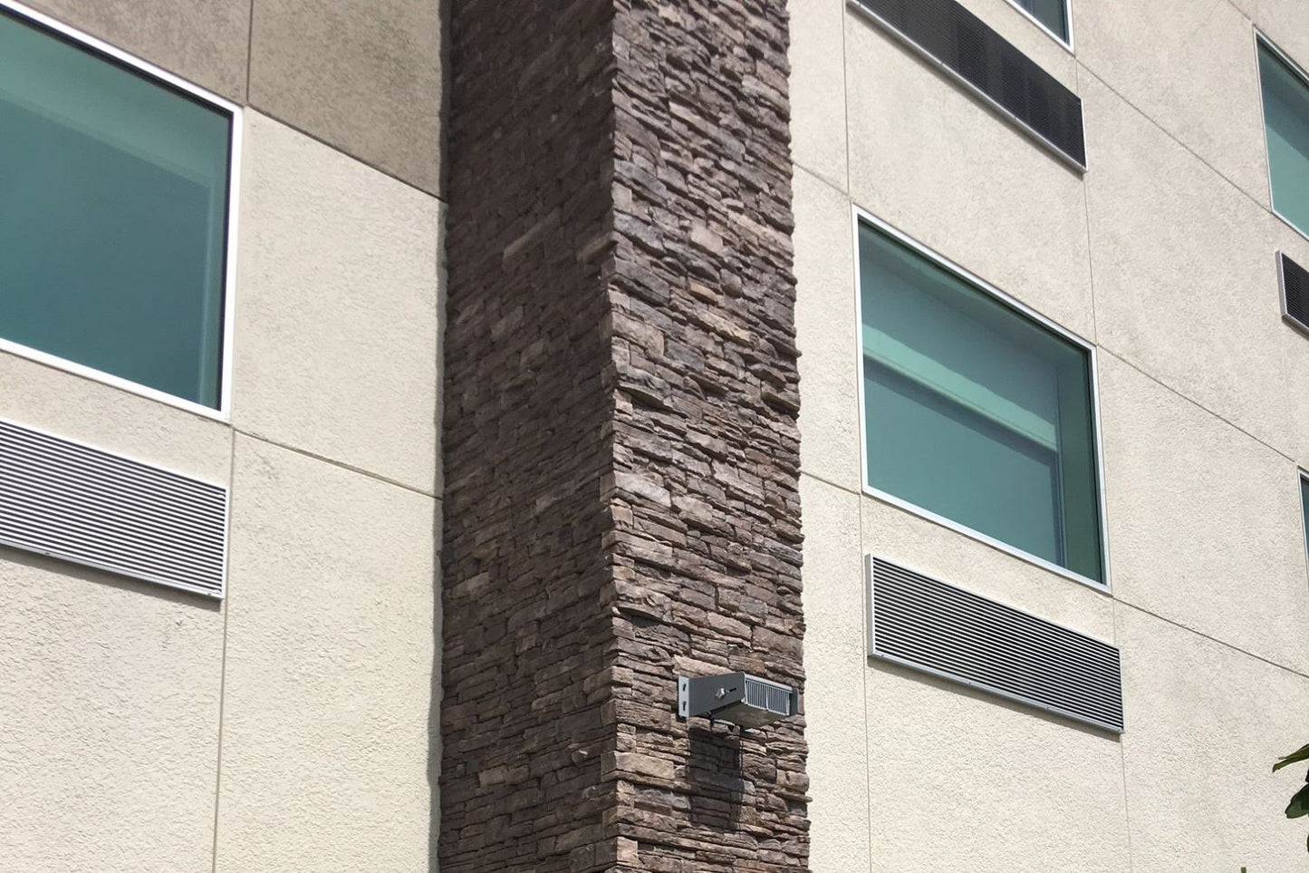 Black Bear Mountain Stone - Stone Veneer - Ready Stack Stone Panel Mossy Creek
