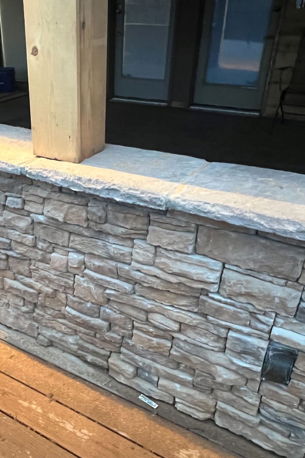Black Bear Mountain Stone - Stone Veneer - Ready Stack Stone Panel Sienna
