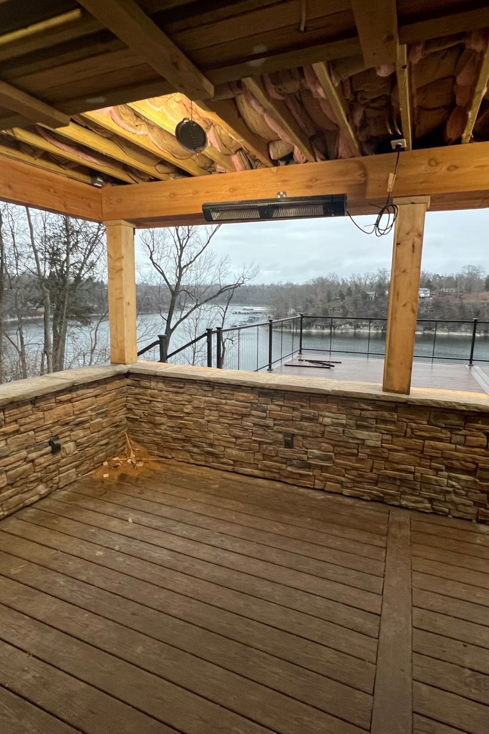 Black Bear Mountain Stone - Stone Veneer - Ready Stack Stone Panel Sienna