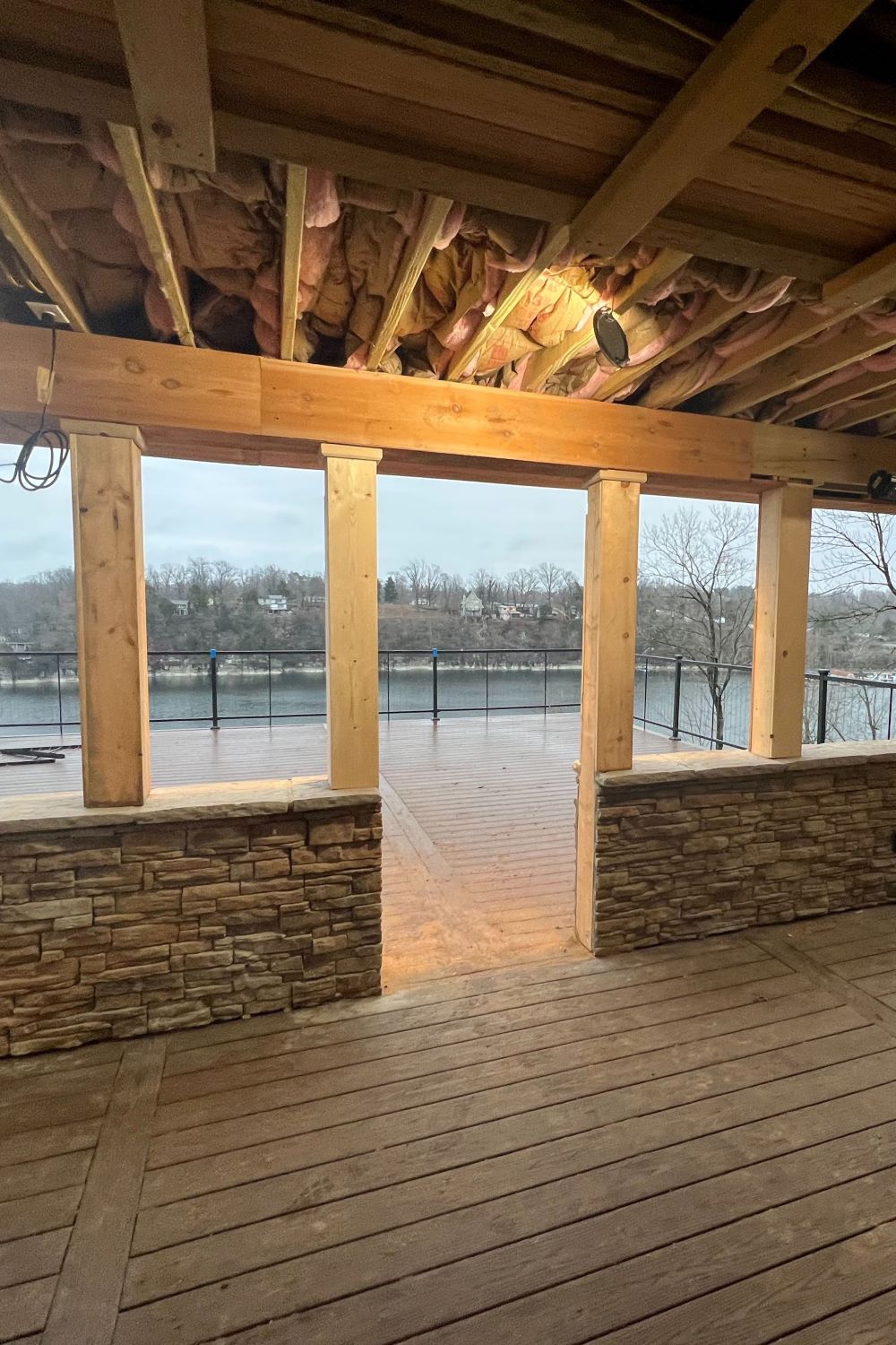 Black Bear Mountain Stone - Stone Veneer - Ready Stack Stone Panel Sienna