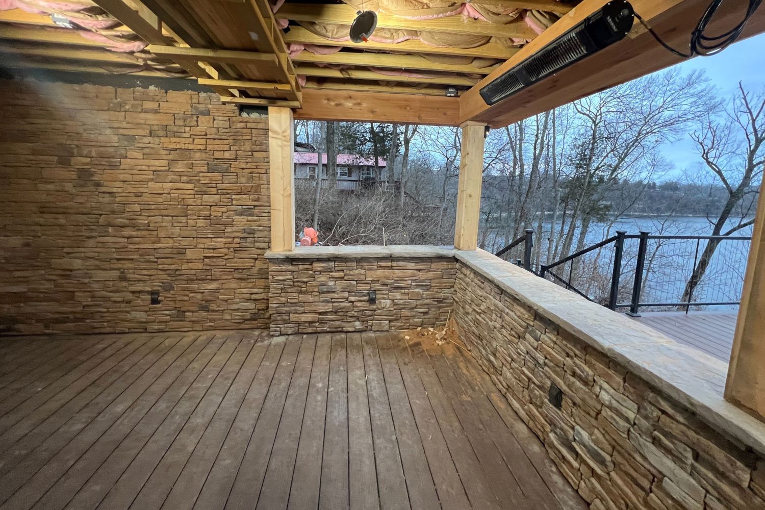 Black Bear Mountain Stone - Stone Veneer - Ready Stack Stone Panel Sienna