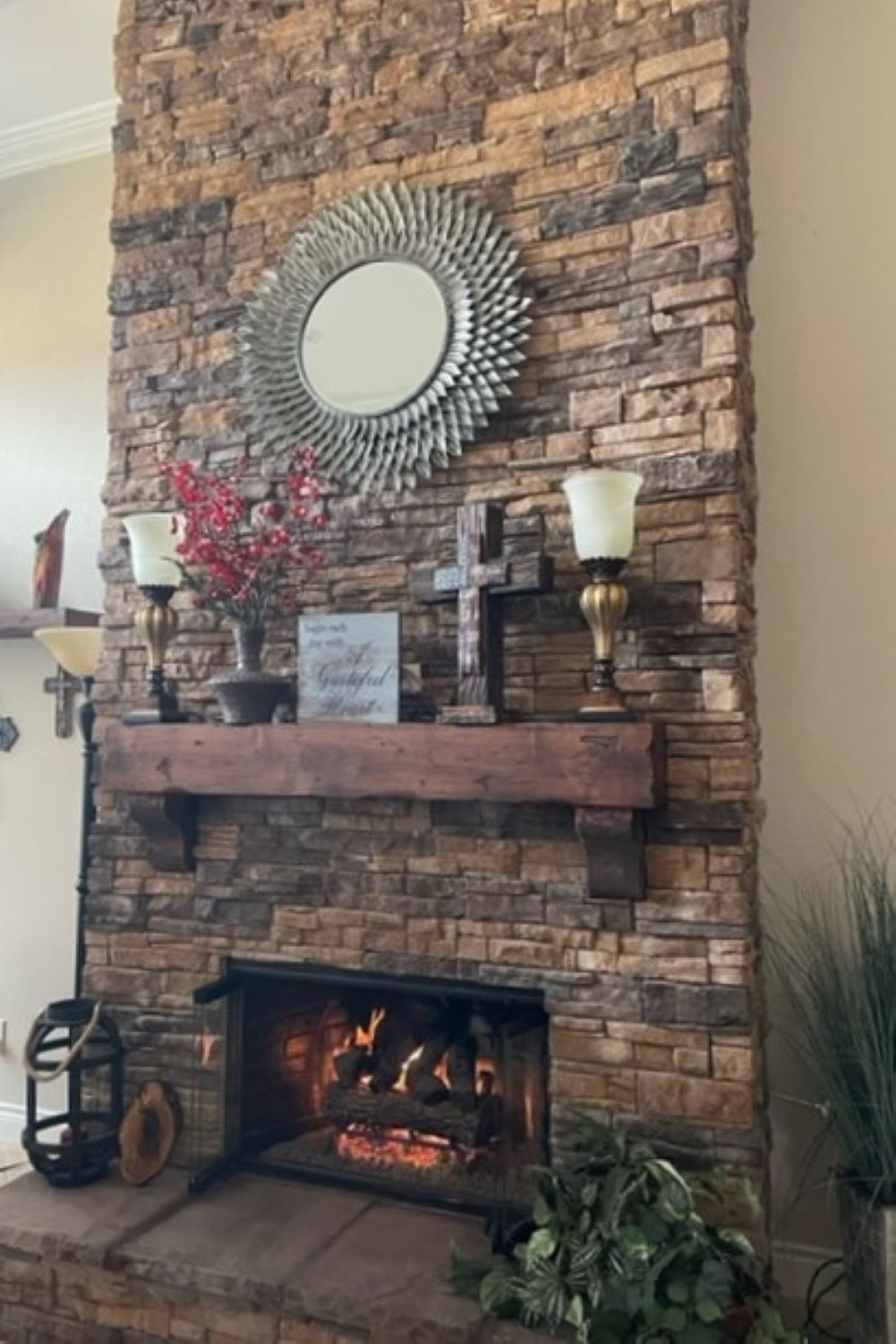 Black Bear Mountain Stone - Stone Veneer - Ready Stack Stone Panel Tacoma