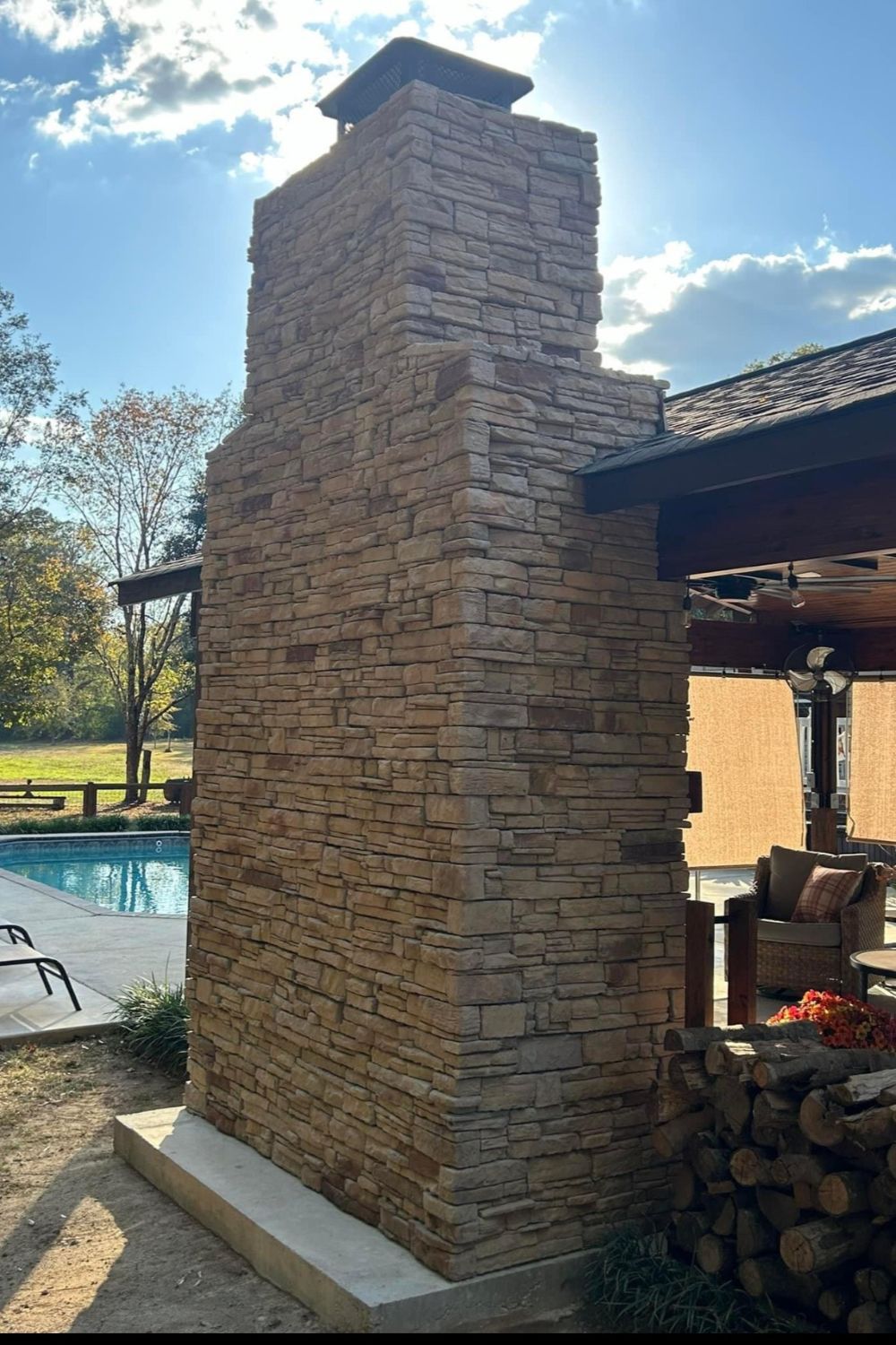 Black Bear Mountain Stone - Stone Veneer - Ready Stack Stone Panel White Oak