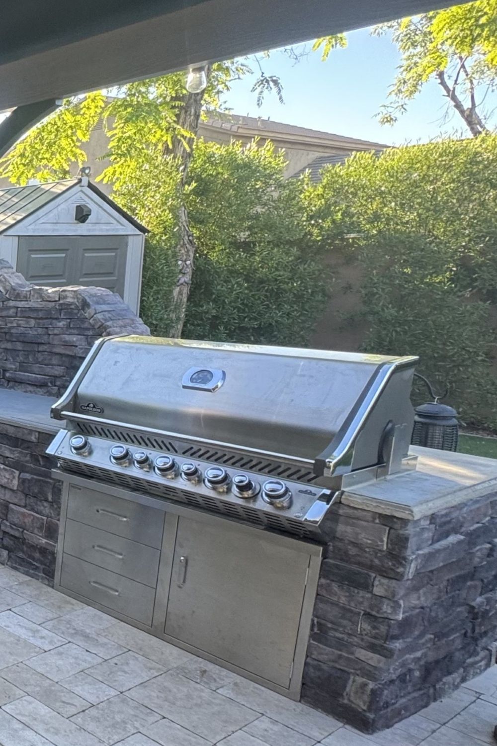 Black Bear Mountain Stone - Stone Veneer - Stack Stone Midnight