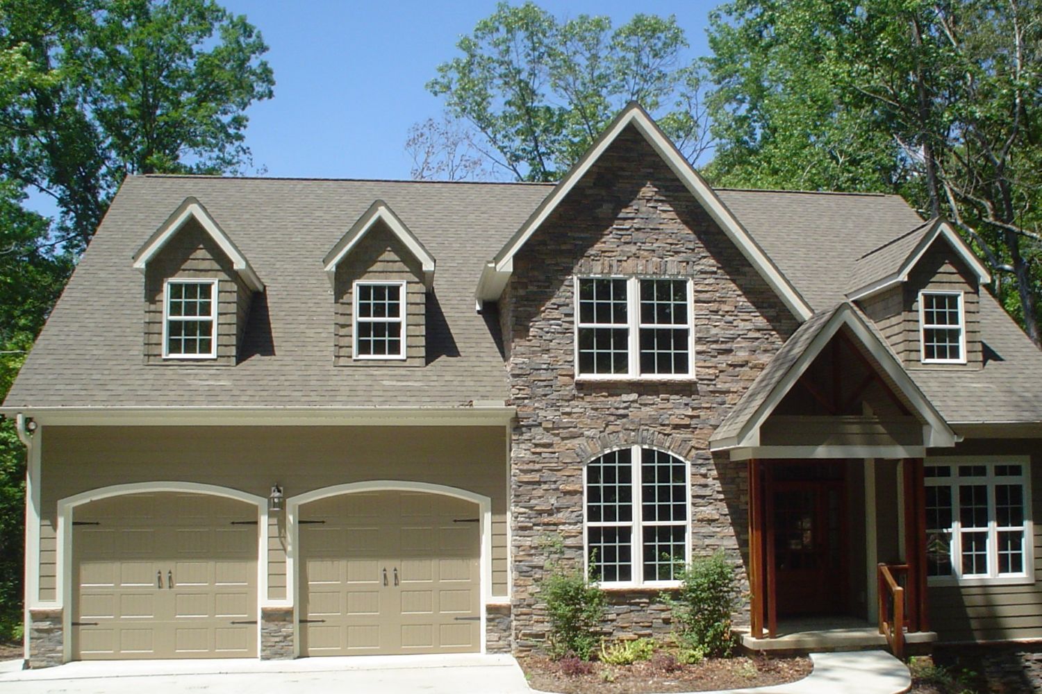 Black Bear Mountain Stone - Stone Veneer - Stack Stone Ozark