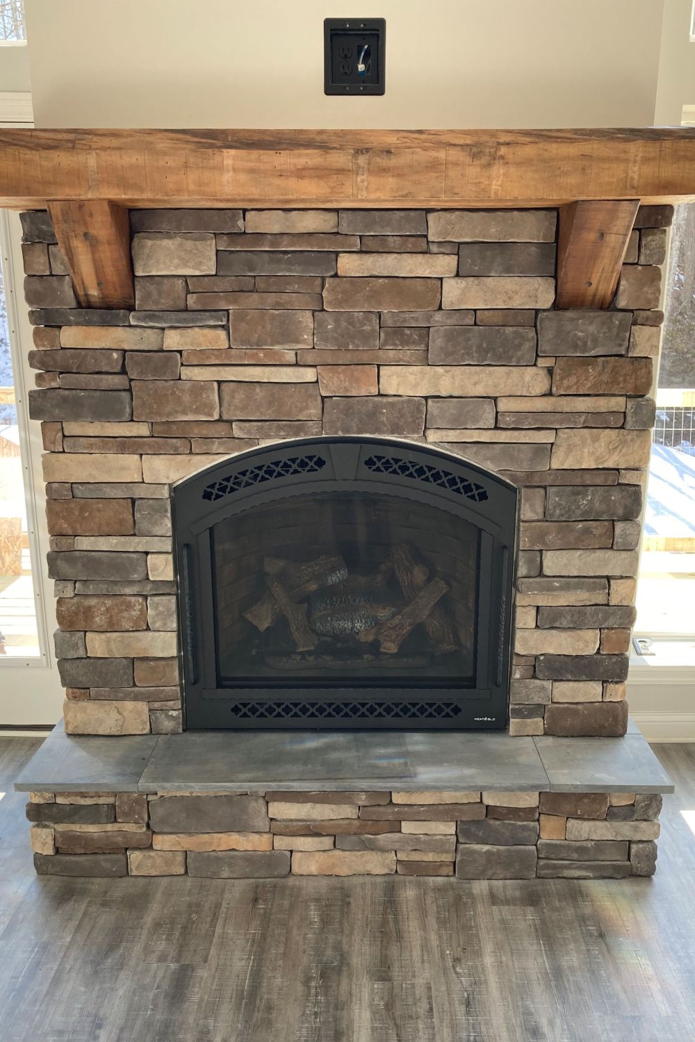 Black Bear Mountain Stone - Stone Veneer - Stack Stone Rustic