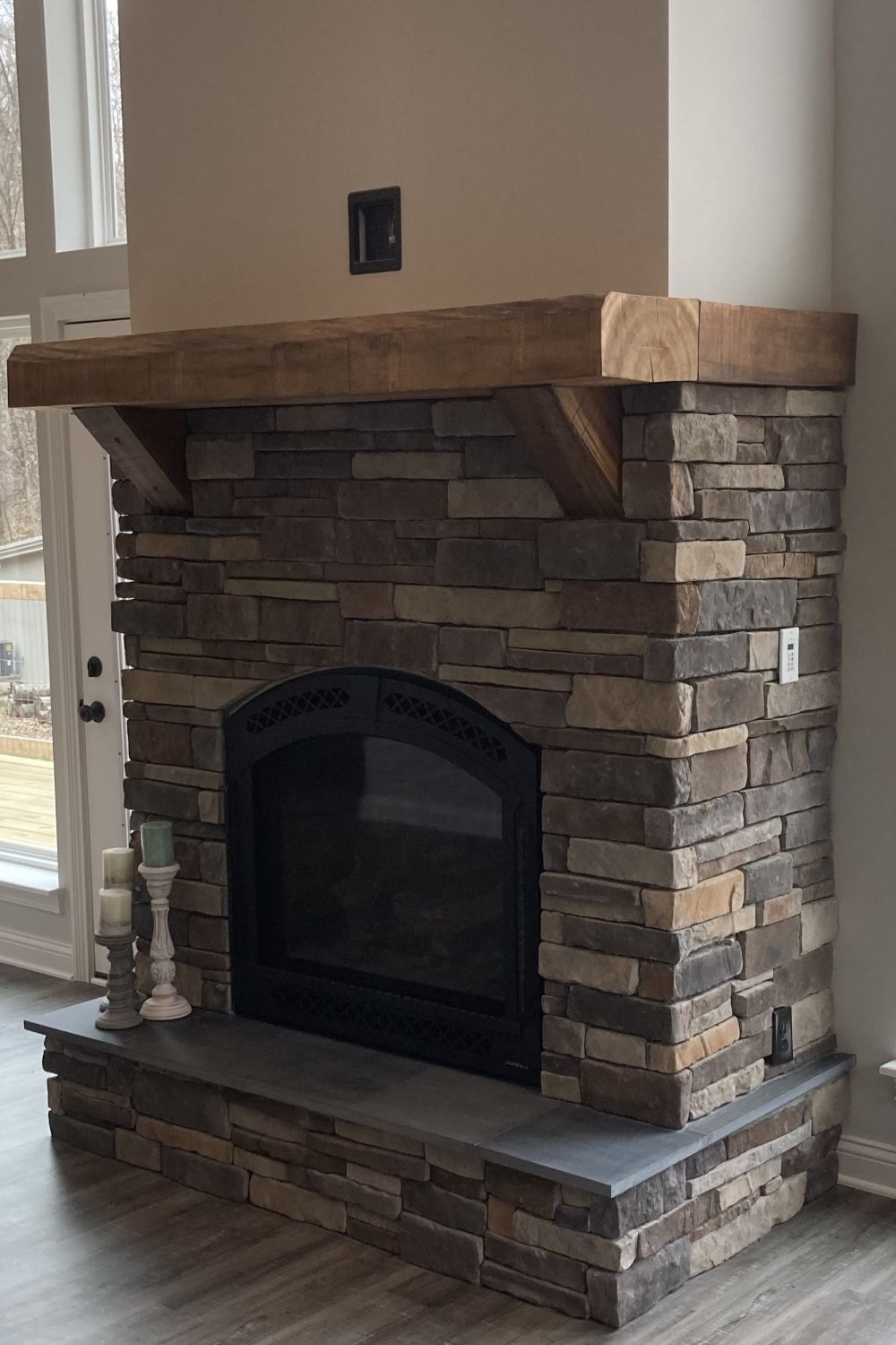 Black Bear Mountain Stone - Stone Veneer - Stack Stone Rustic