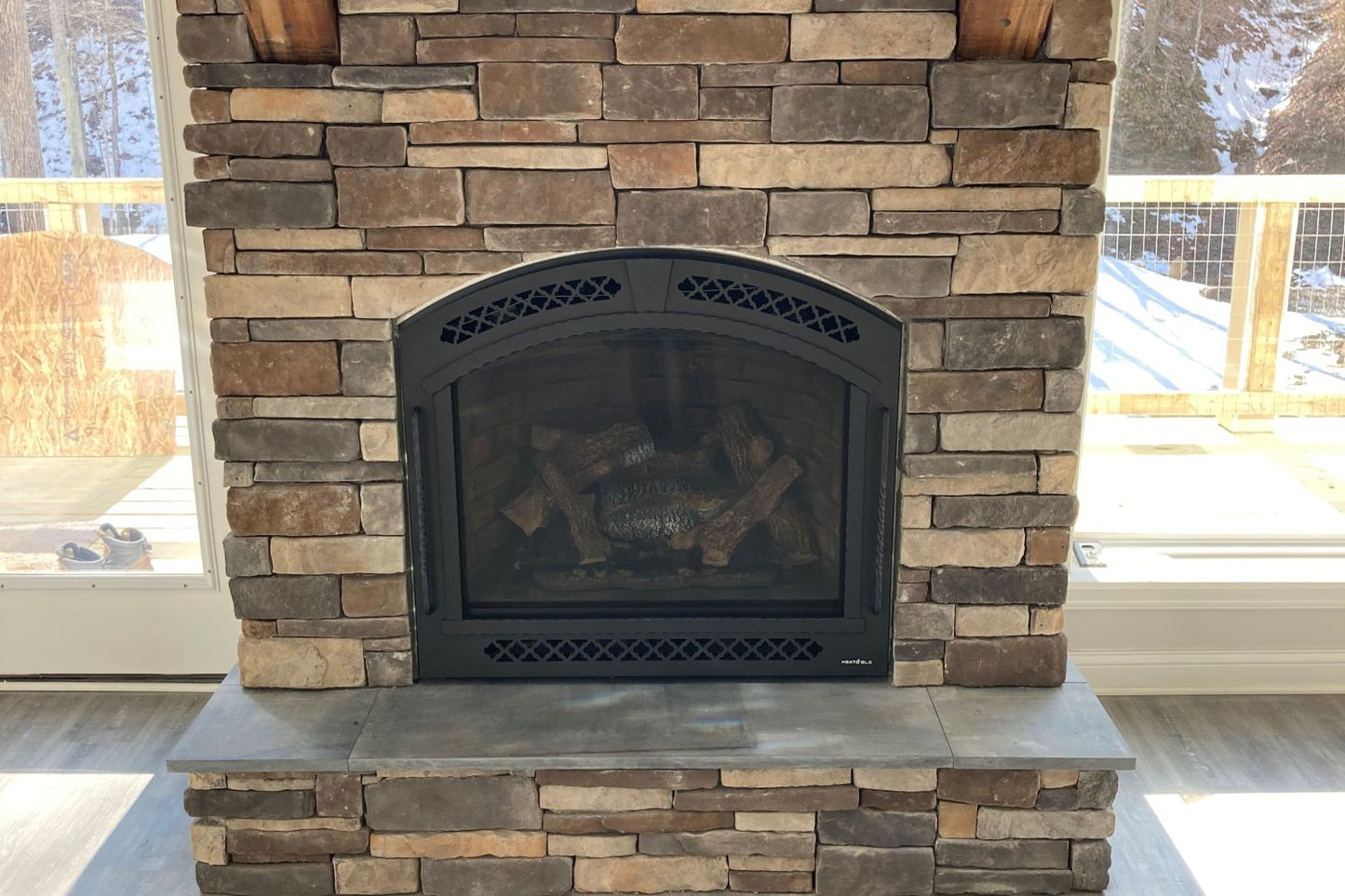 Black Bear Mountain Stone - Stone Veneer - Stack Stone Rustic