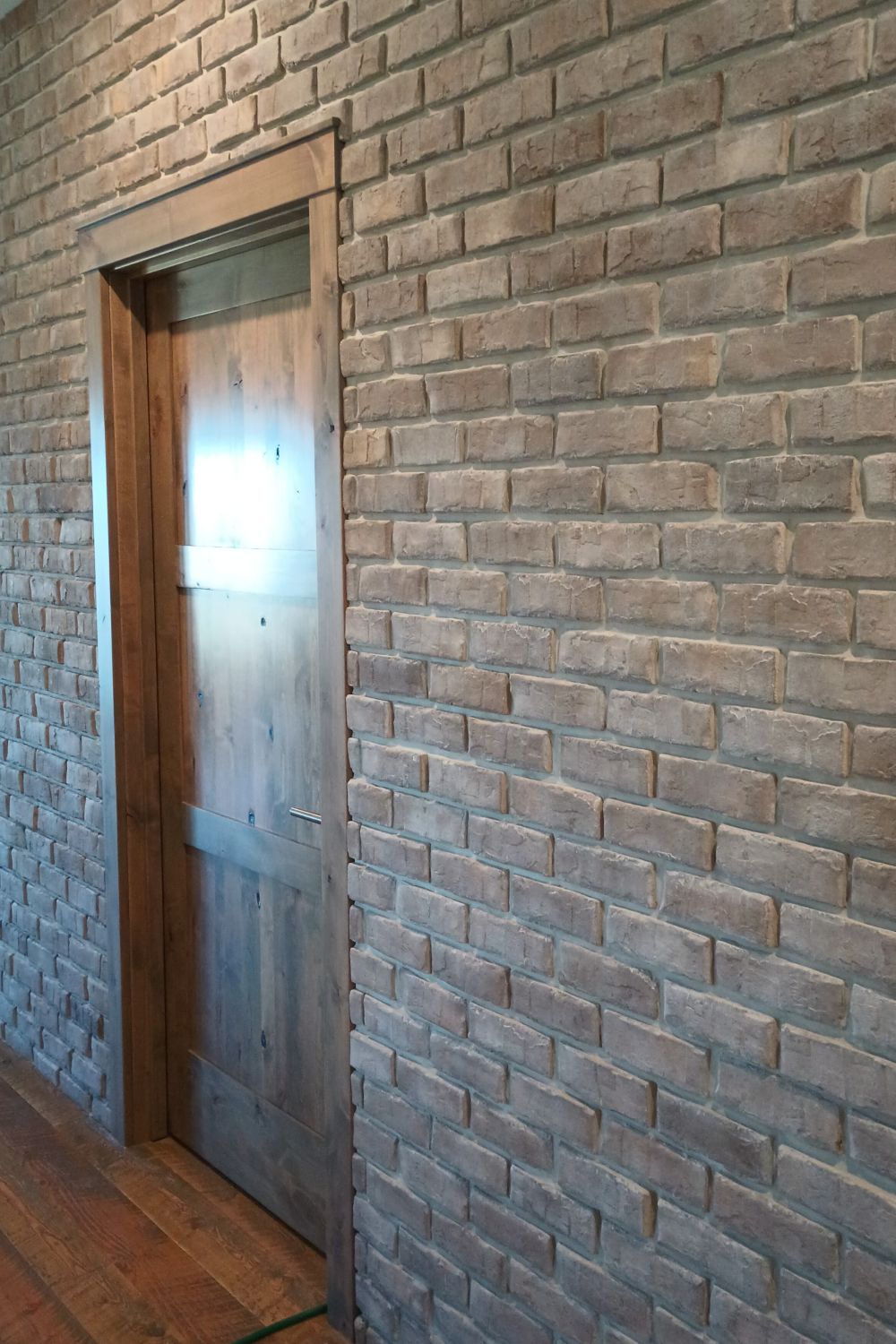 Black Bear Mountain Stone - Brick Veneer - Charleston