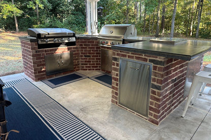 Black Bear Mountain Stone - Brick Veneer - Hampton