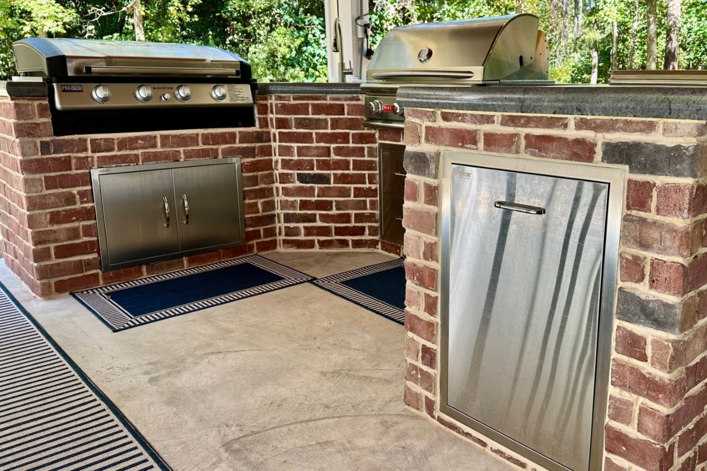 Black Bear Mountain Stone - Brick Veneer - Hampton