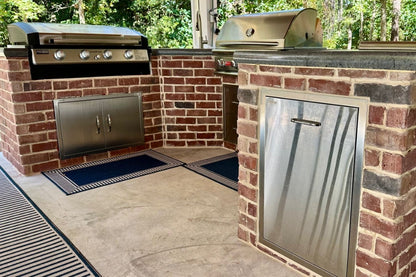 Black Bear Mountain Stone - Brick Veneer - Hampton