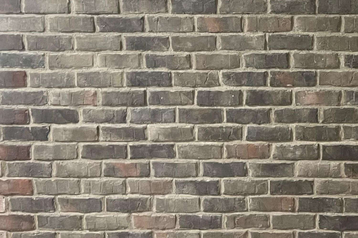 Black Bear Mountain Stone - Brick Veneer - Midnight