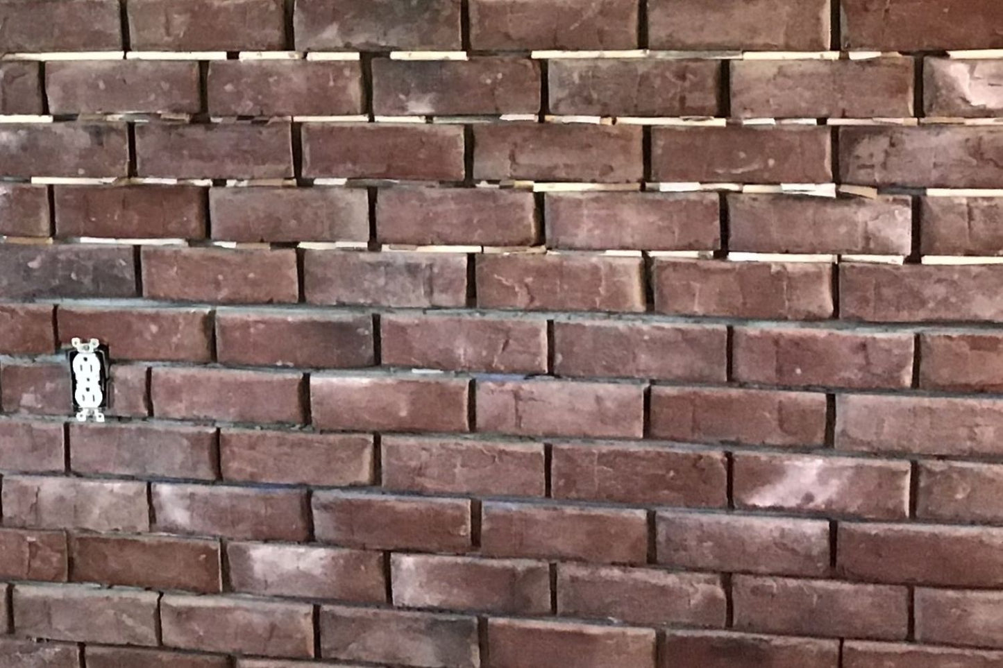 Black Bear Mountain Stone - Brick Veneer - Old Towne