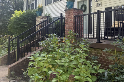 Black Bear Mountain Stone - Brick Veneer - Old Towne