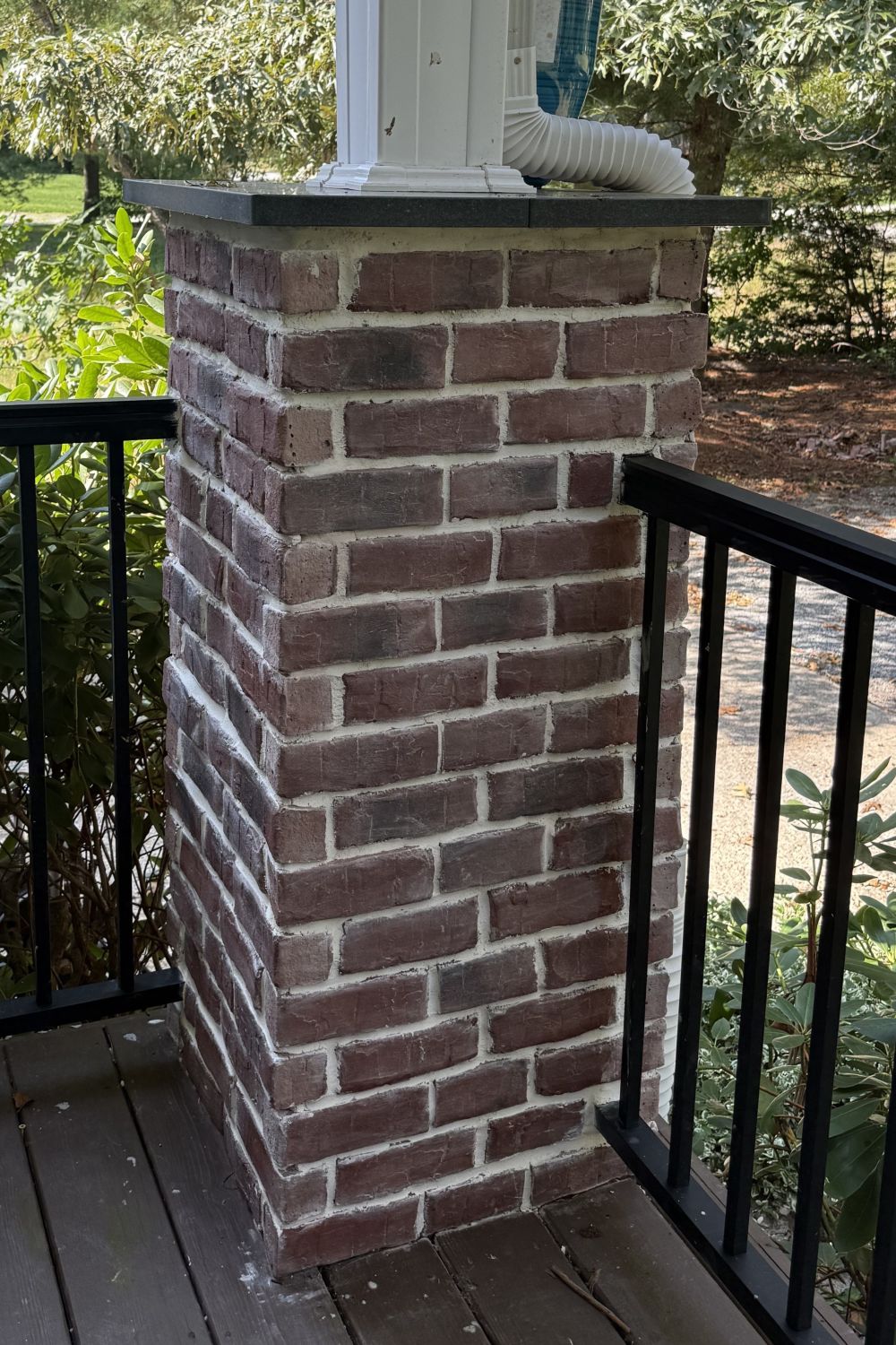Black Bear Mountain Stone - Brick Veneer - Old Towne