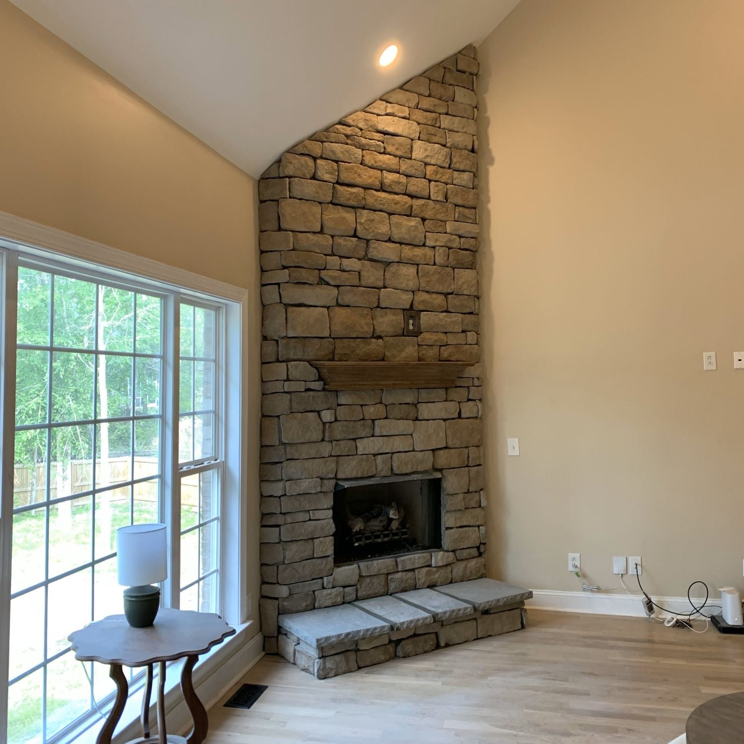 Black Bear Mountain Stone - Stone Veneer - Capstone / Hearthstone Bluestone