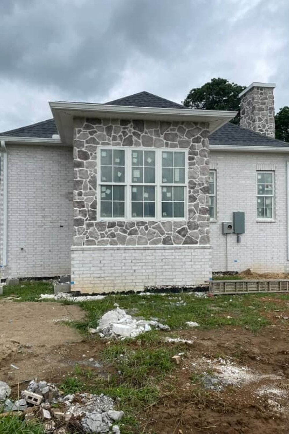 Black Bear Mountain Stone - Stone Veneer - Field Stone Ash