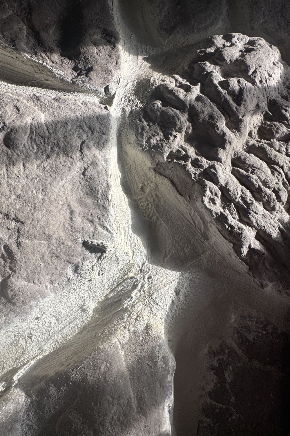 Black Bear Mountain Stone - Stone Veneer - Field Stone Ash