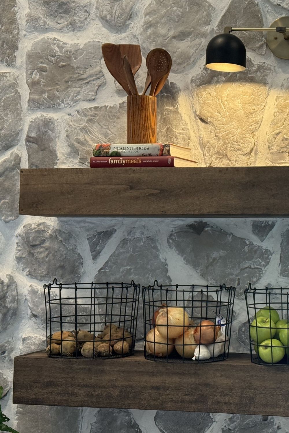 Black Bear Mountain Stone - Stone Veneer - Field Stone Ash
