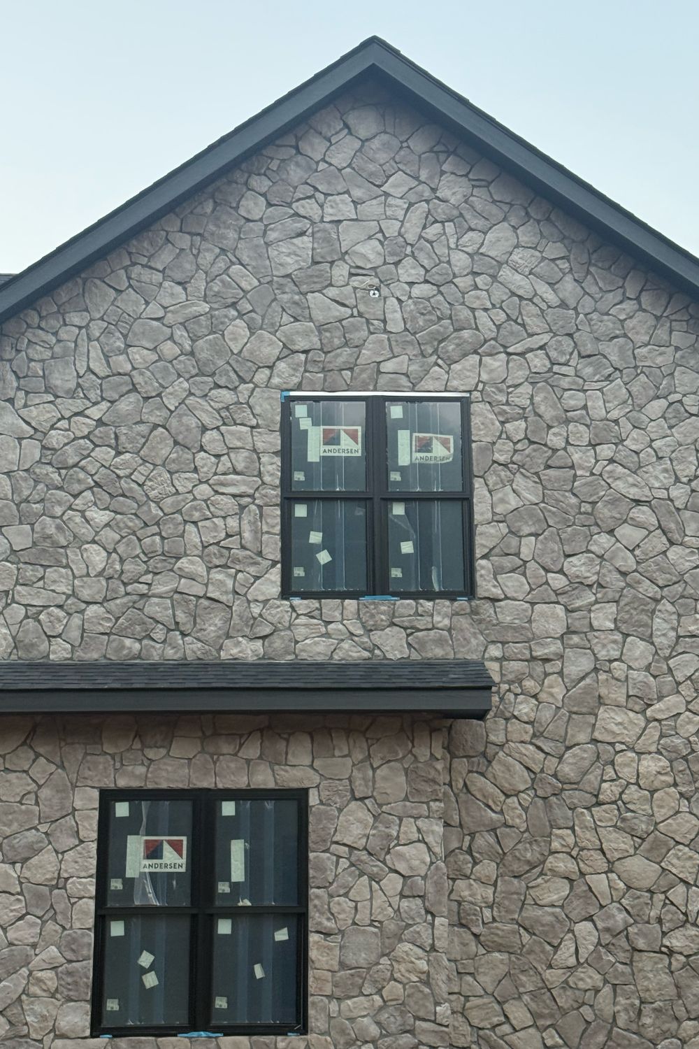 Black Bear Mountain Stone - Stone Veneer - Field Stone Ash