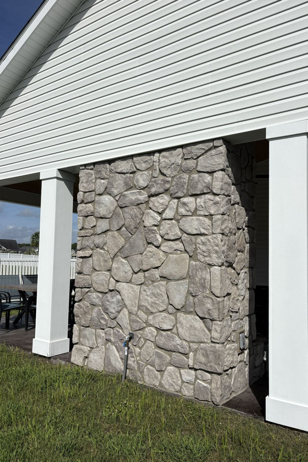 Black Bear Mountain Stone - Stone Veneer - Field Stone Ash