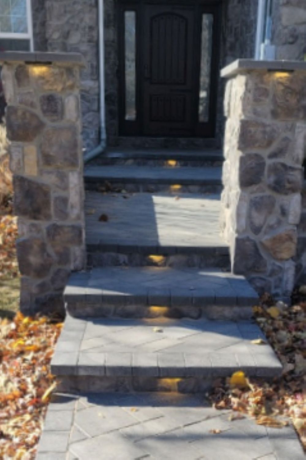 Black Bear Mountain Stone - Stone Veneer - Field Stone Kona