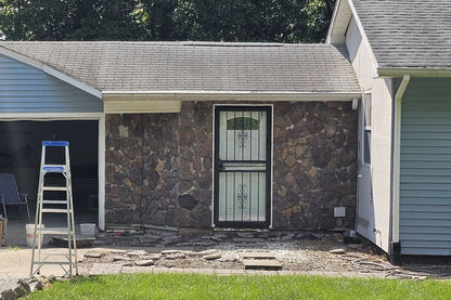 Black Bear Mountain Stone - Stone Veneer - Field Stone Kona