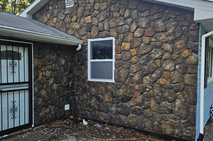 Black Bear Mountain Stone - Stone Veneer - Field Stone Kona