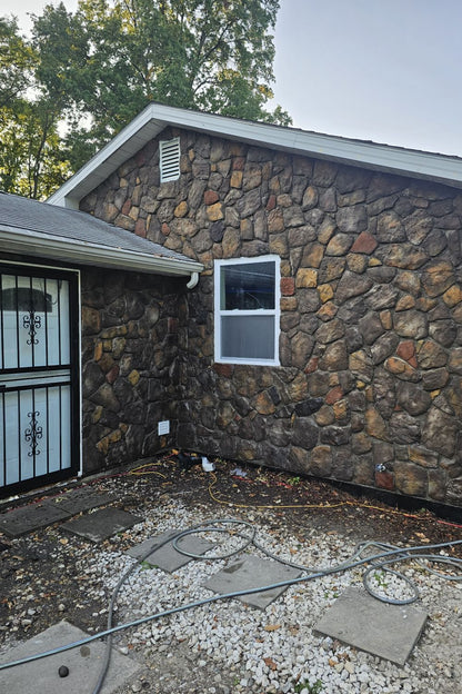 Black Bear Mountain Stone - Stone Veneer - Field Stone Kona