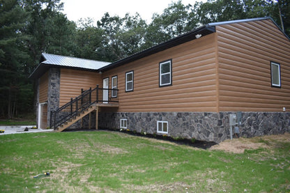 Black Bear Mountain Stone - Stone Veneer - Field Stone Midnight