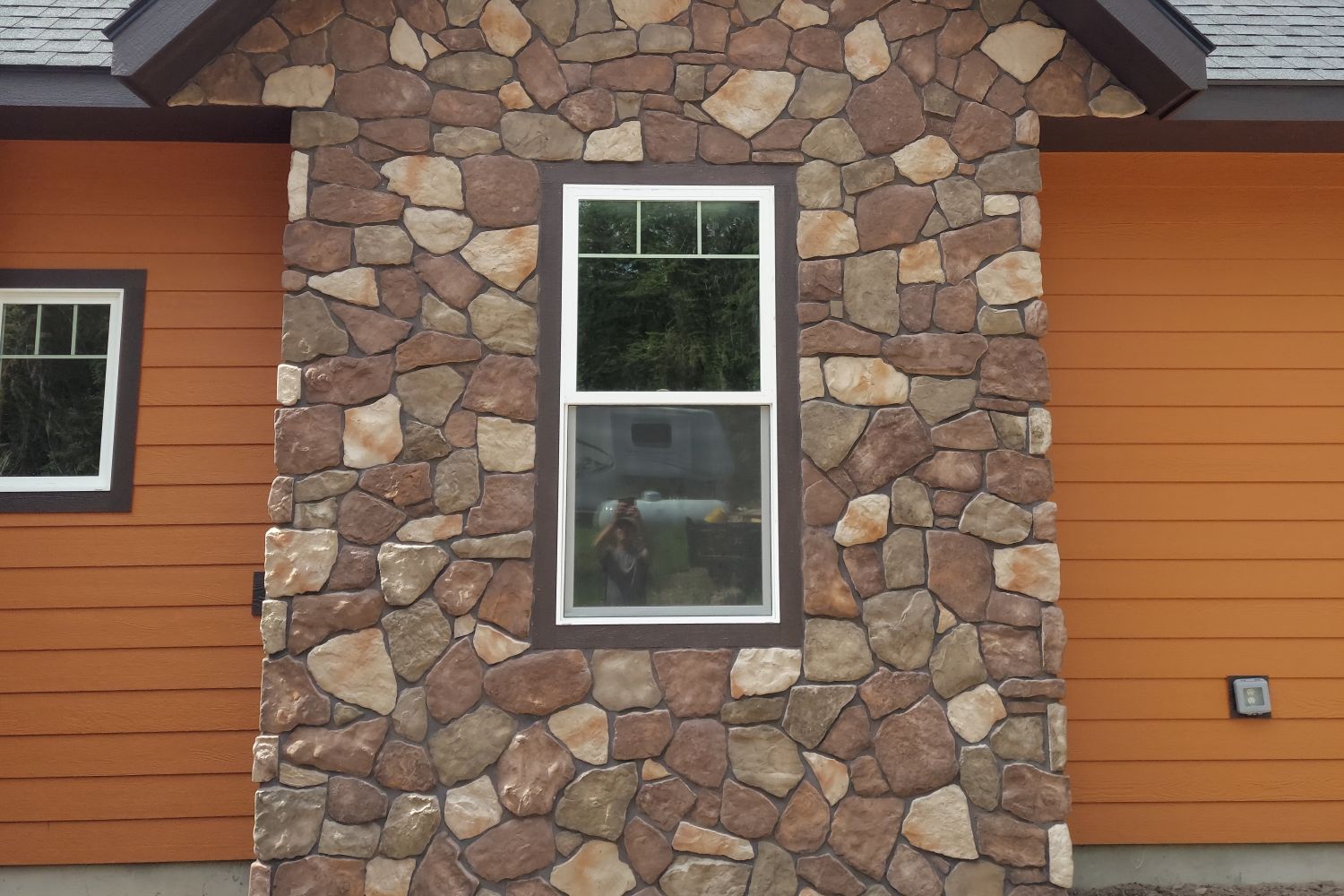 Black Bear Mountain Stone - Stone Veneer - Field Stone Mossy Creek