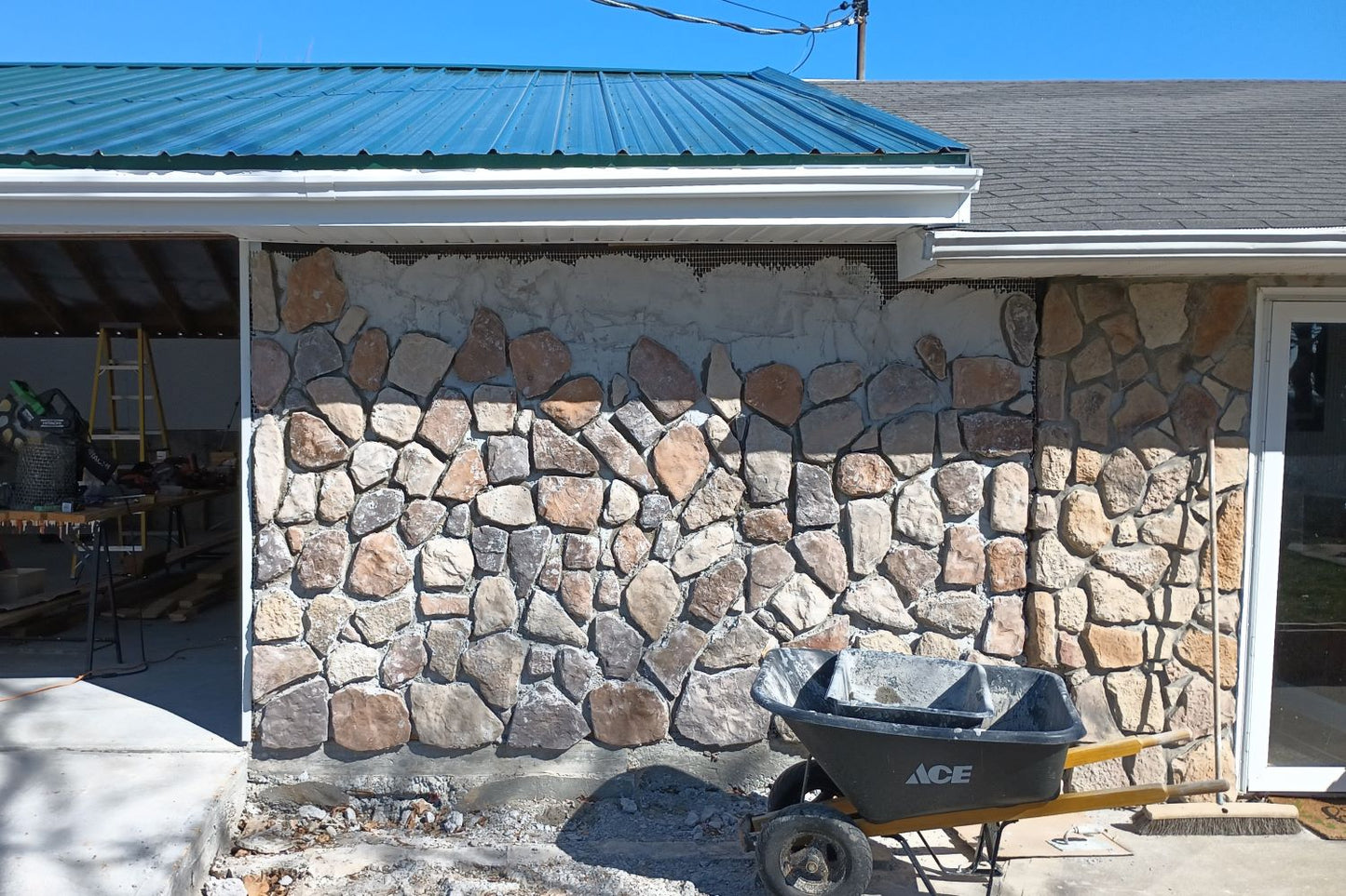 Black Bear Mountain Stone - Stone Veneer - Field Stone Ozark